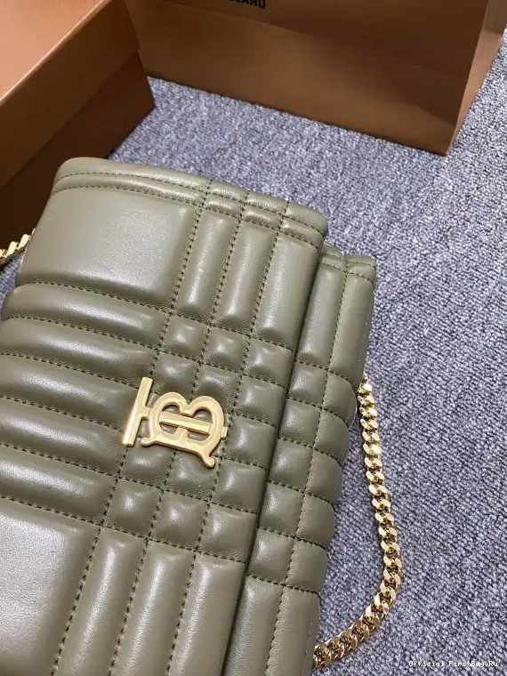 Official First Bag Ru BURBERRY Lola Small Camera Bag 0502